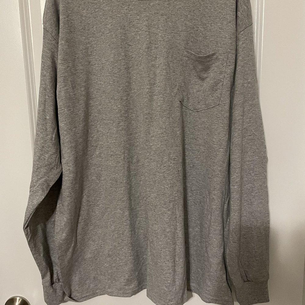 Gildan Long Sleeve Pocket T-Shirt Brand New No Tags